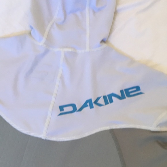 Dakine rash guard - Picture 6 of 8